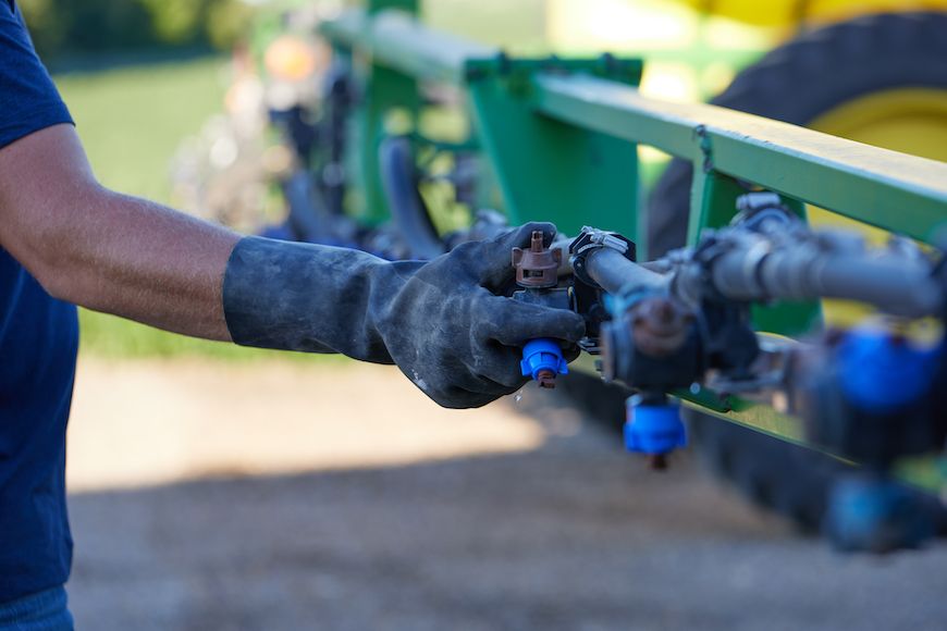 6 Disease Management Tips for Corn and Soybeans